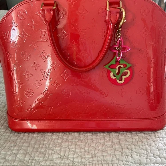 Louis Vuitton Monogram Vernis Alma Gm Bag - Picture 4 of 11